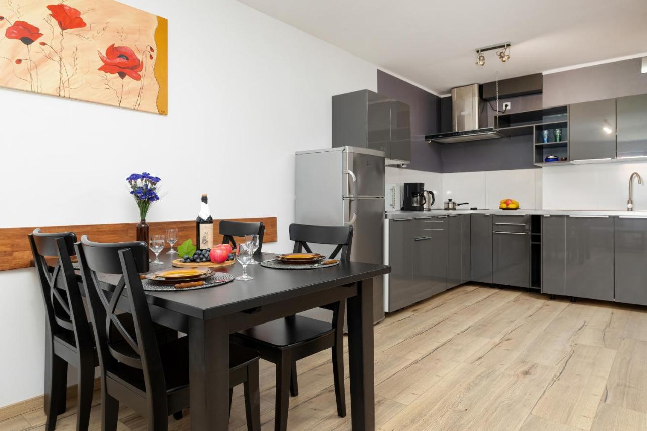 Apartamenty Wisniowy Sad By Noclegi Renters Колобжег Экстерьер фото
